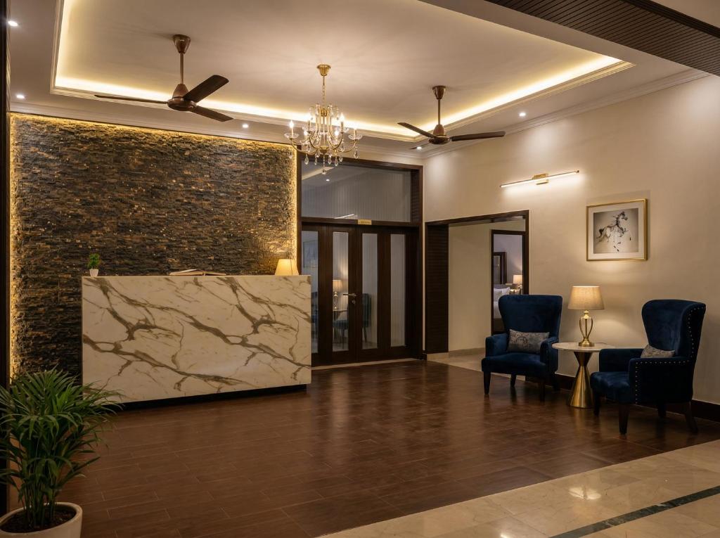 Reina Boutique Hotel G6 フロント・ロビー