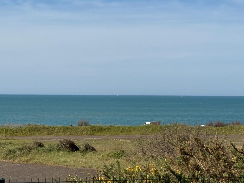 Charmant appartement T2 en rez de jardin terrasse face mer 4 personnes - 2