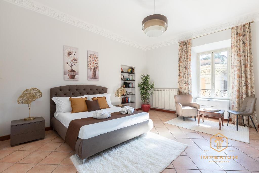 Imperium Luxury Flat - 12Pax, 4 BDRM, 8 min Metro, City Center, A-C - 2
