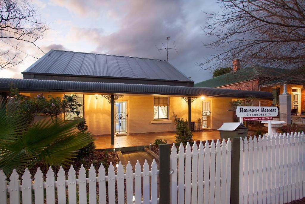 Rawson's Retreat - Five Bedroom Home - Walk CBD - Includes Breakfast — Hotel in Tamworth