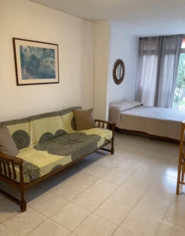 Apartamento en Benidorm con piscina - 2