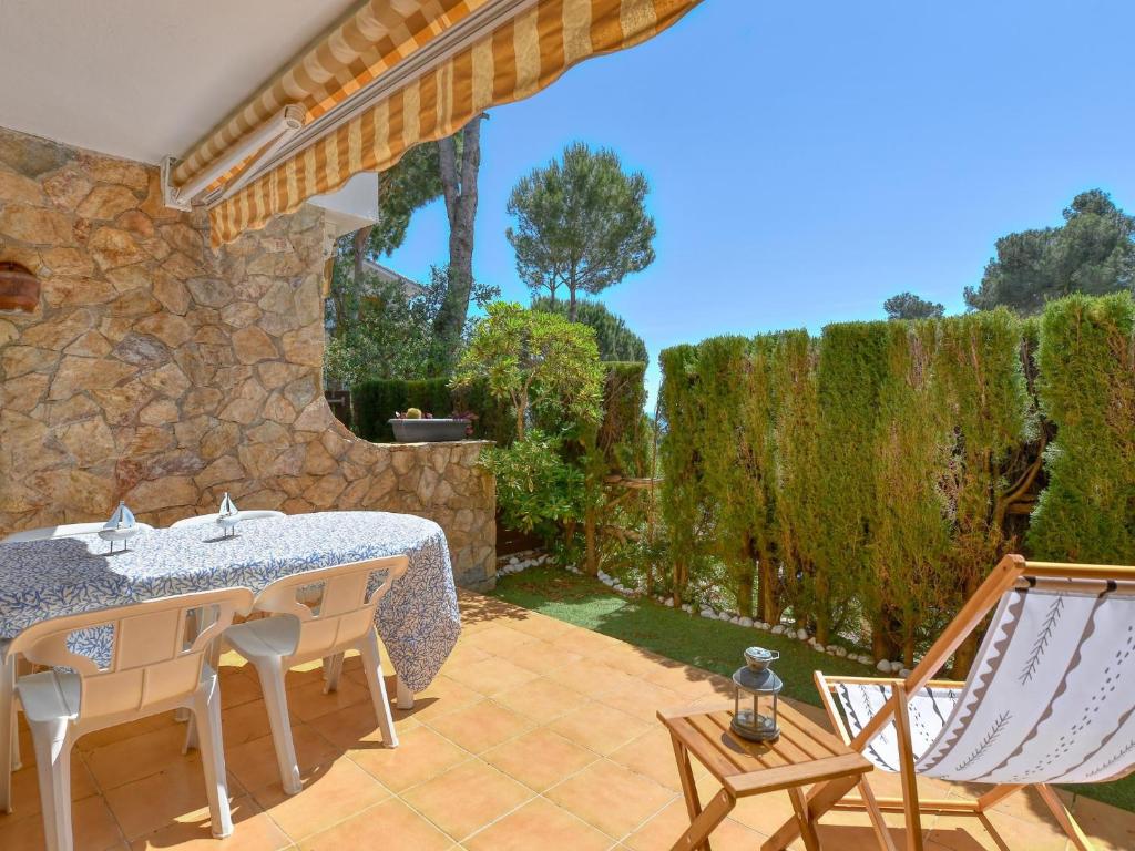 Baix amb terrassa jardí privada i accés a piscina - 3