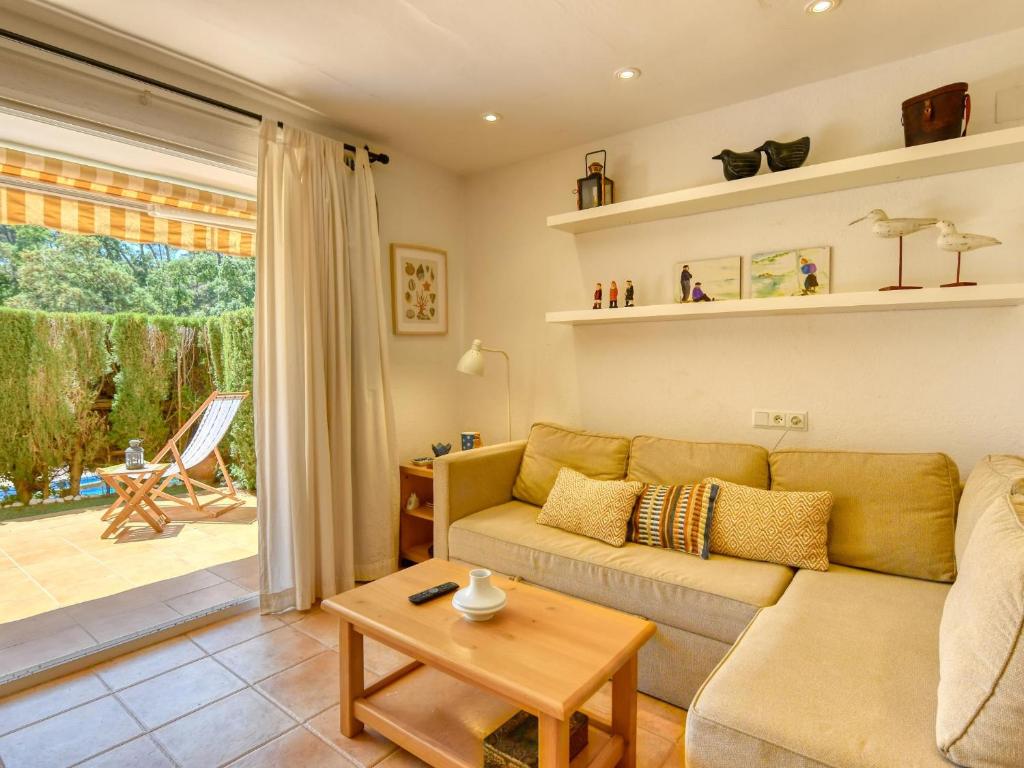 Baix amb terrassa jardí privada i accés a piscina - 5