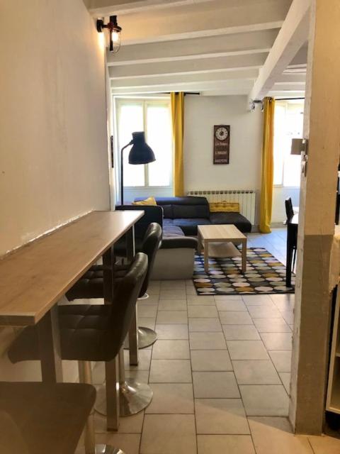 CENTRAL NIMES 5 chambres - 3