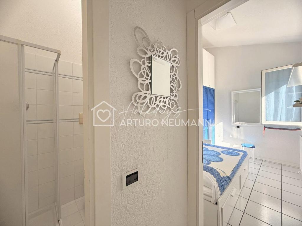 111 - Bellissimo trilo luminoso con vista mare e ARIA CONDIZIONATA -SPIAGGIA INCLUSA - 4