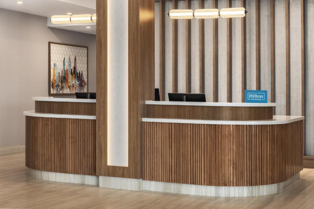 Lobby, Hampton Inn by Hilton Montreal East Anjou in Montreal (QC)