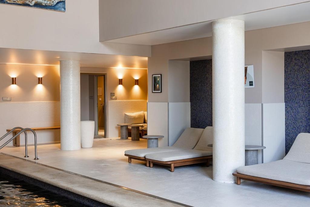 Renaissance Aix-en-Provence Hotel - 4