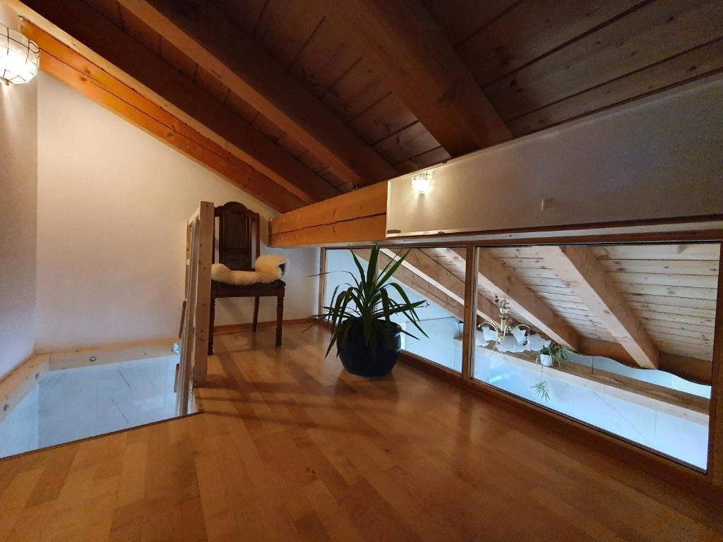 The Modern Mezzanine Loft with spiral staircase - 4