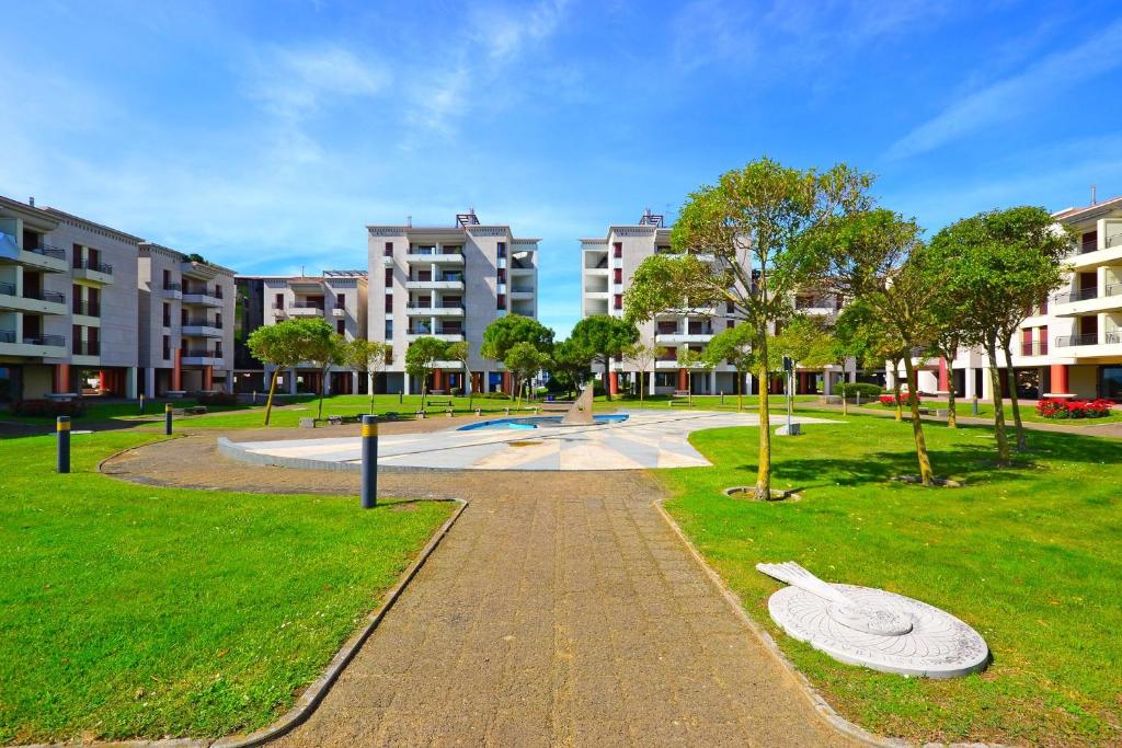 Apartment overlooking the sea and the marina - 2