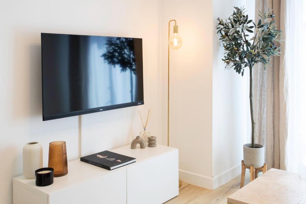 2BR - Heart of Juan-les-Pins - 2