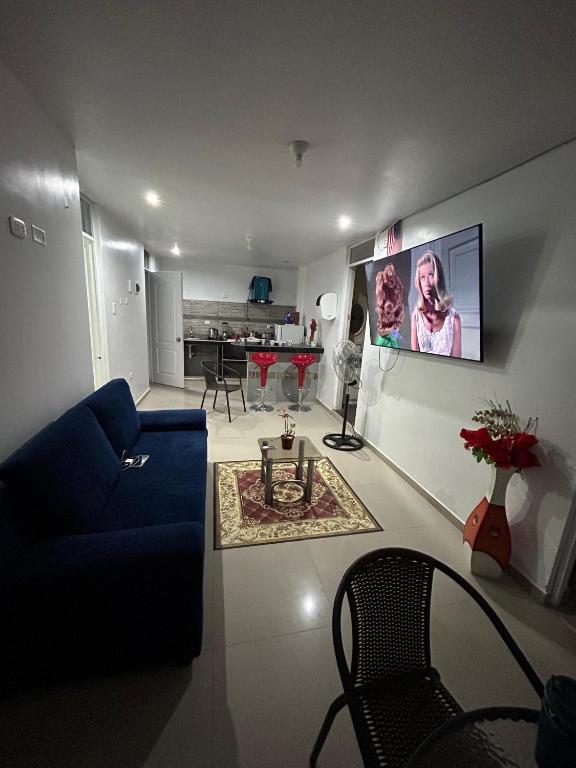 Departamento en Urb Sultana - 3