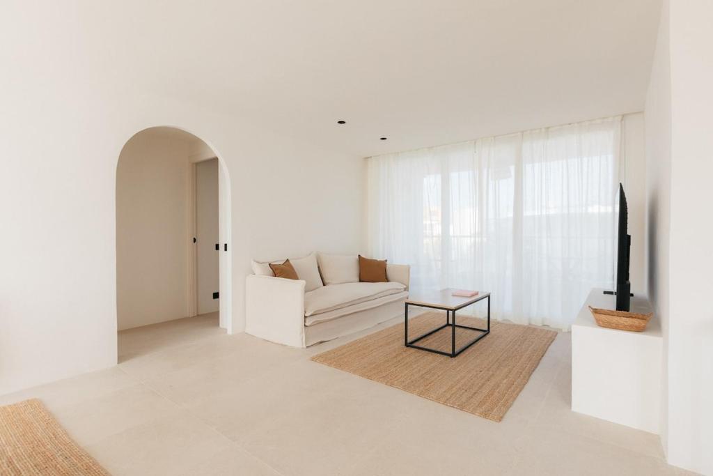 Luxury Seafront New Design & Private Terrace - 1
