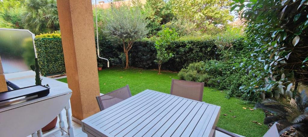 Garden studio 150 m from the beach - 2