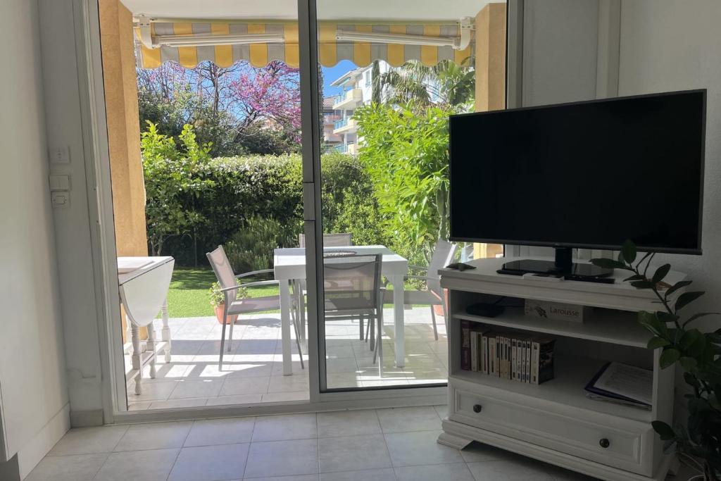 Garden studio 150 m from the beach - 4