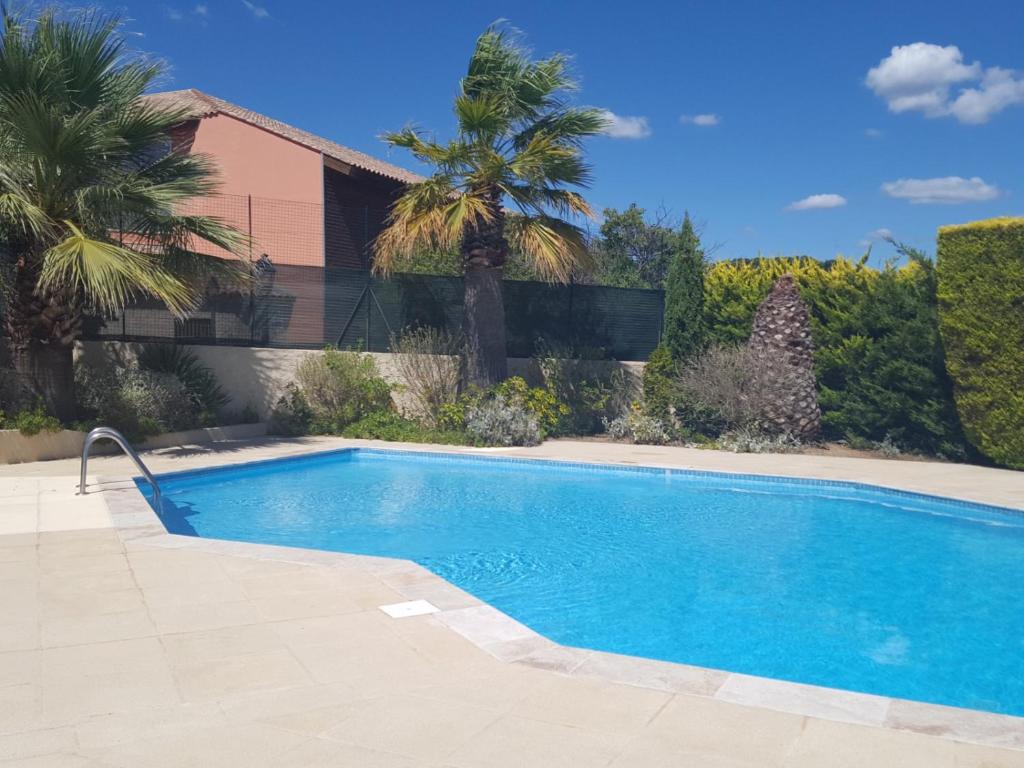 Etoile bleue Piscine, jardin et douceur de vivre - 1