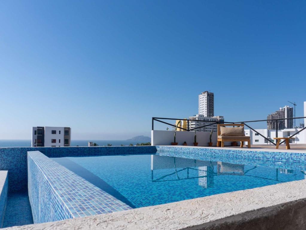 Apartamento cerca de la playa con piscina en la azotea - 1