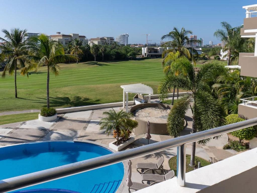 Golf View Retreat Pool & Gym Marina Mazatlán - 2