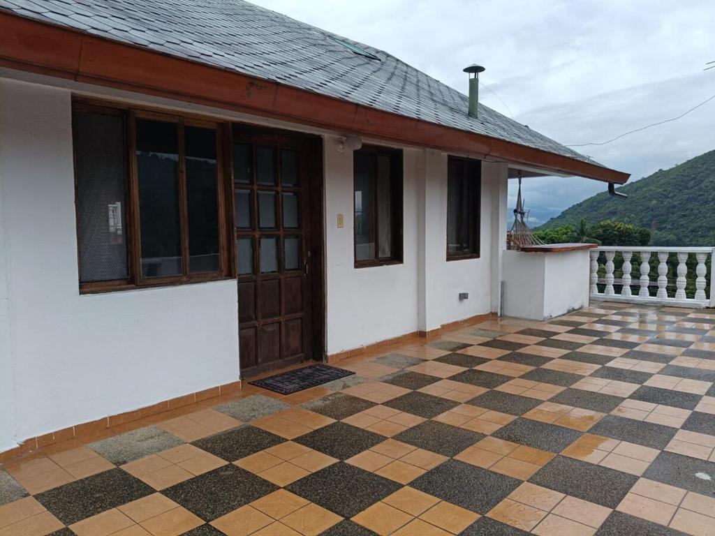 House with a private pool in Balcones del Sumapaz - 4