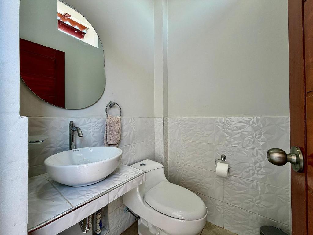 Vive a 5min centro 2HAB con A/C Y Terraza Privada - 2