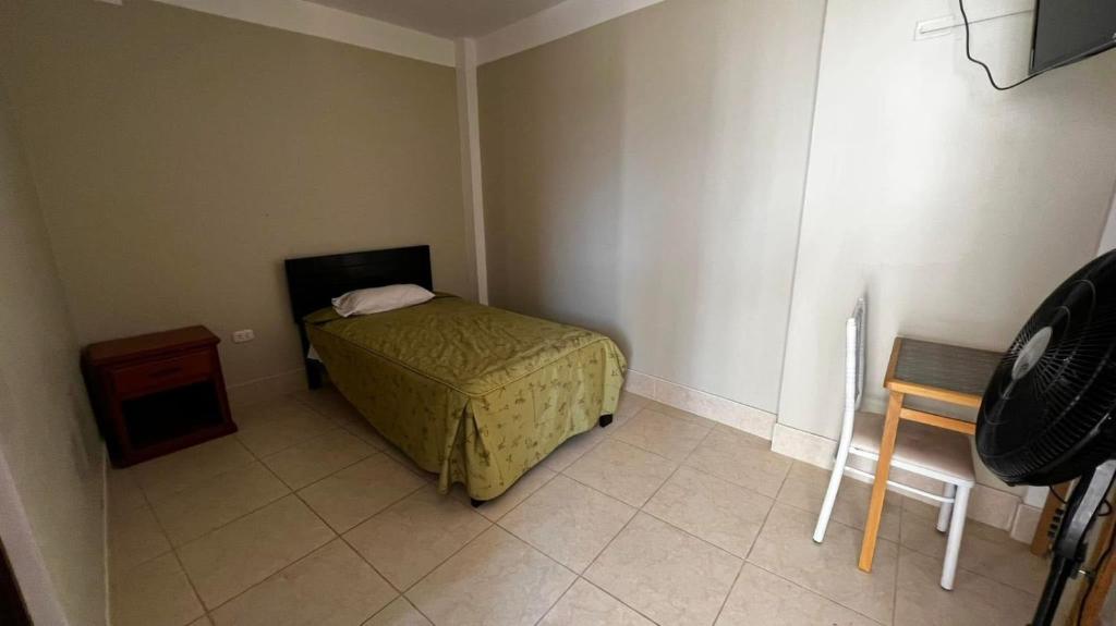 Hostal Bon - 2