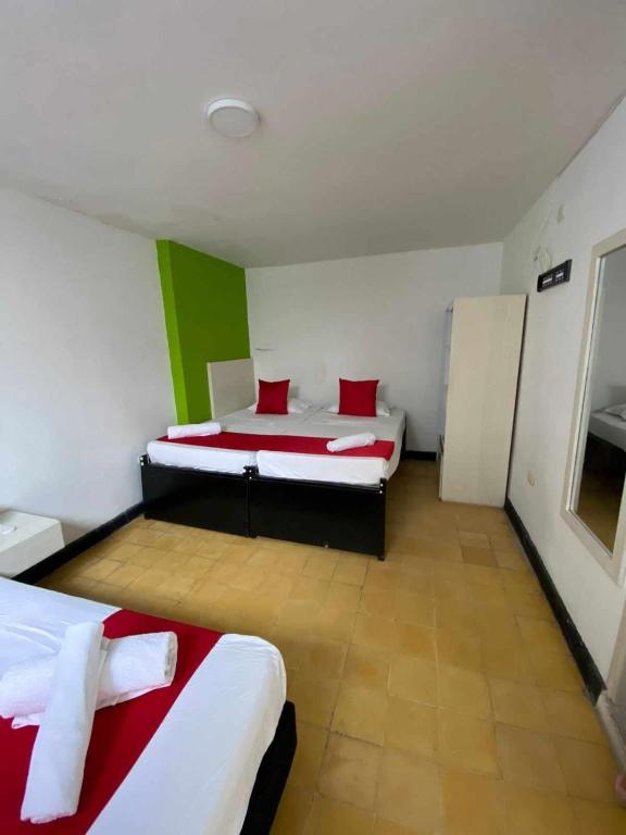 Samario Hostal Santa Marta - 2