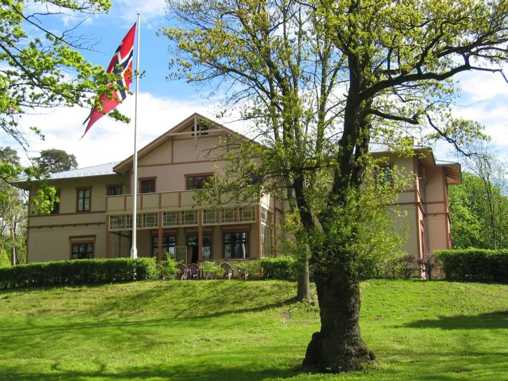 Sjømilitære Samfund, hotel in Horten