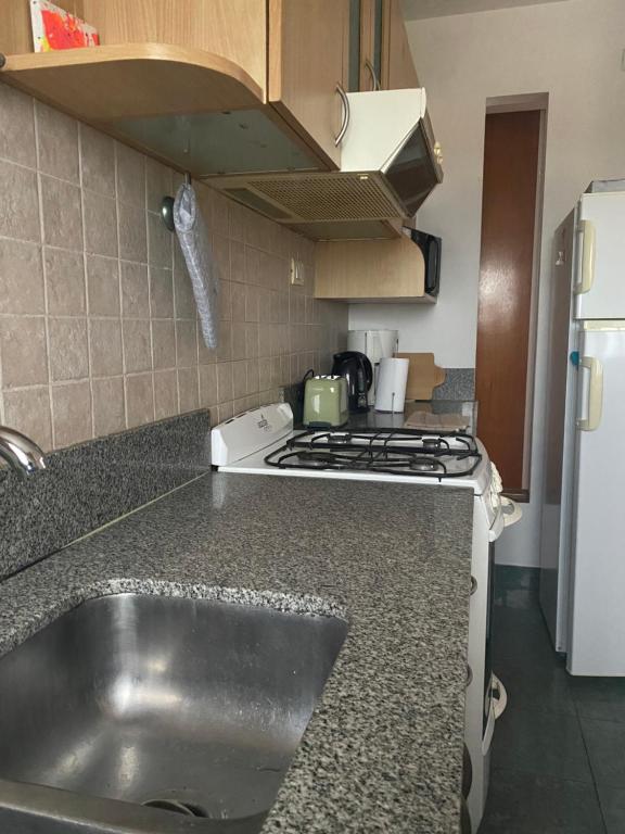Departamento tres ambientes, en zona céntrica de Tigre - 2