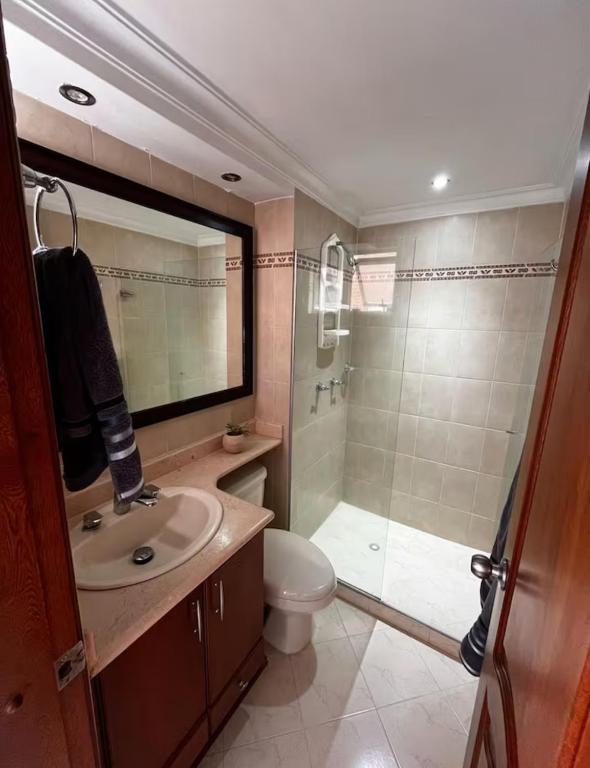 Hermoso Apartamento Laureles Medellín - 5
