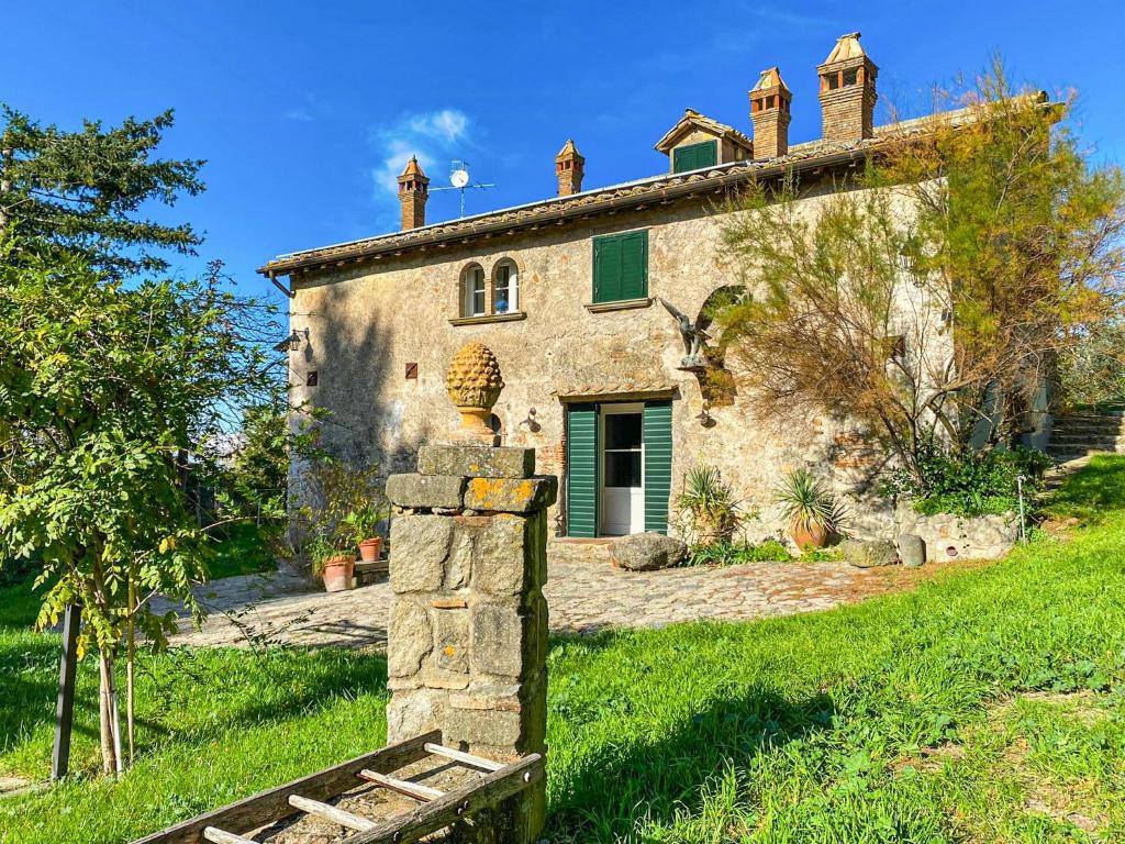 Farmhouse With Pool Amid Ancient Oaks In Tuscia - 1