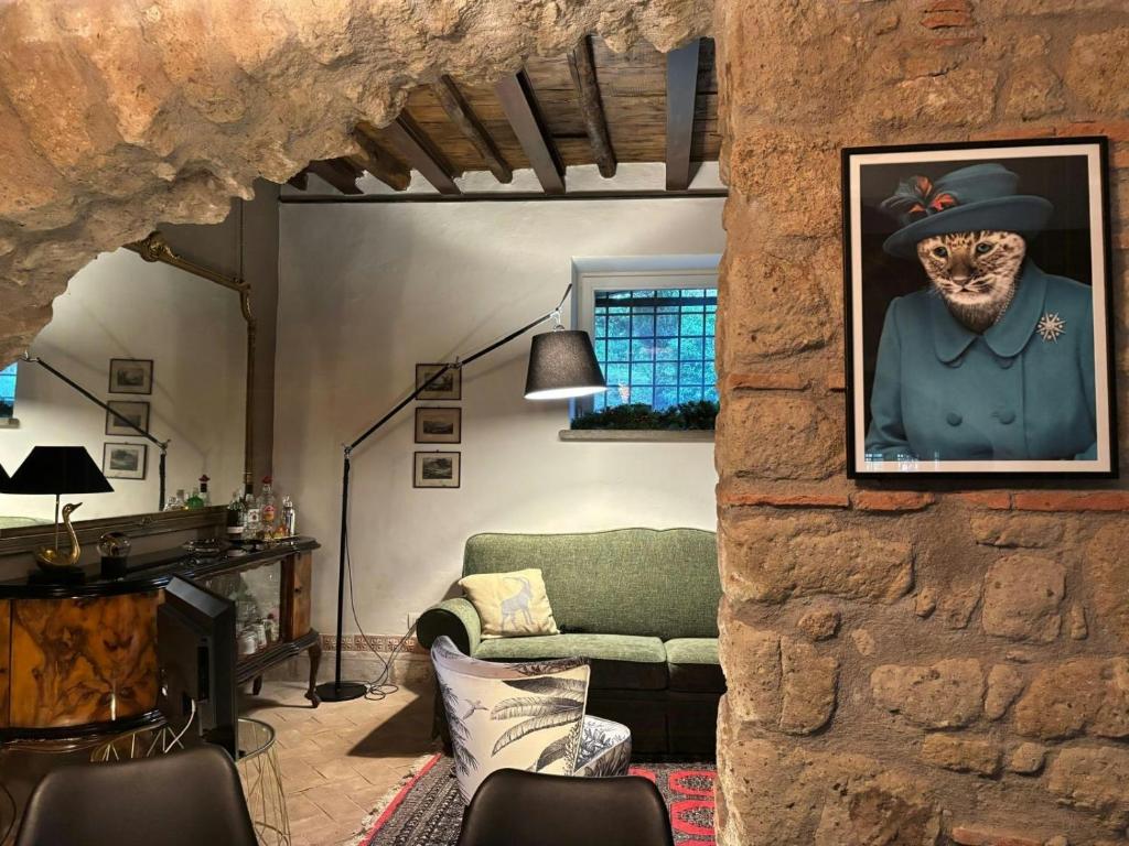 Farmhouse With Pool Amid Ancient Oaks In Tuscia - 3
