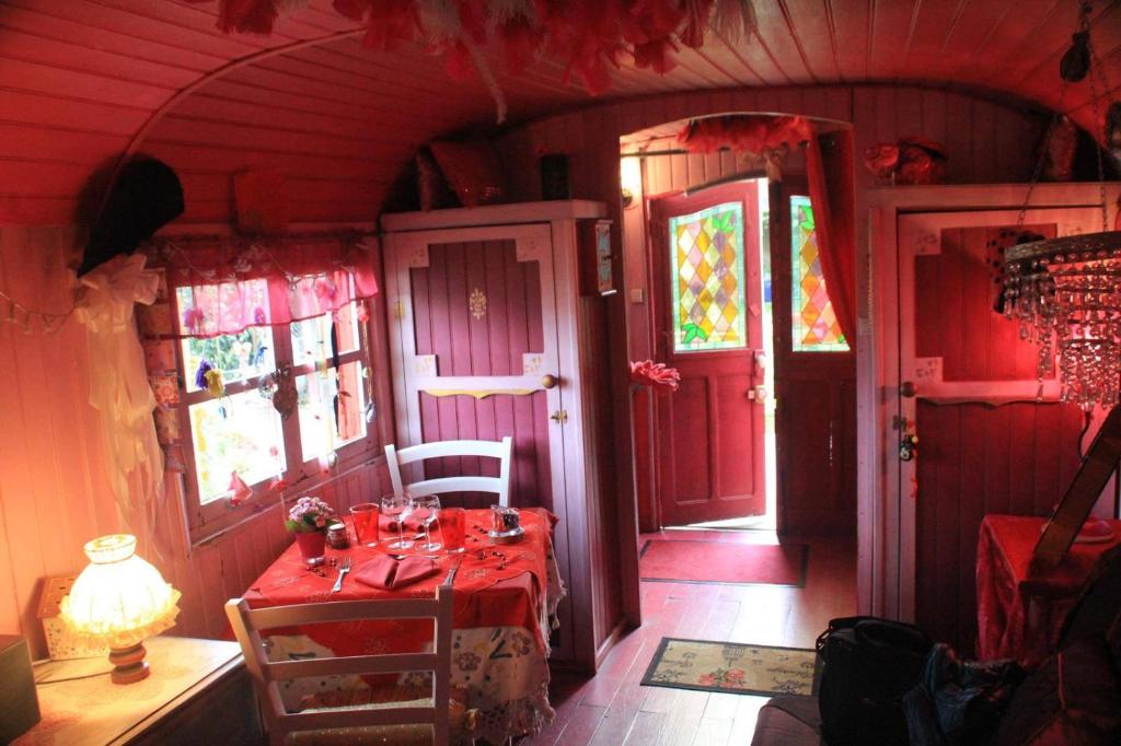 La Roulotte De Lola - Chambre d'hotes 전경