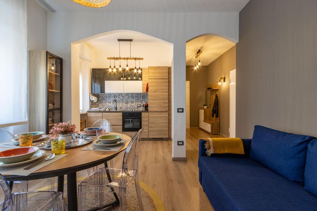 Casa Giada, Arona Centro, 500m dal lago, WiFi, By Guestaly - 2