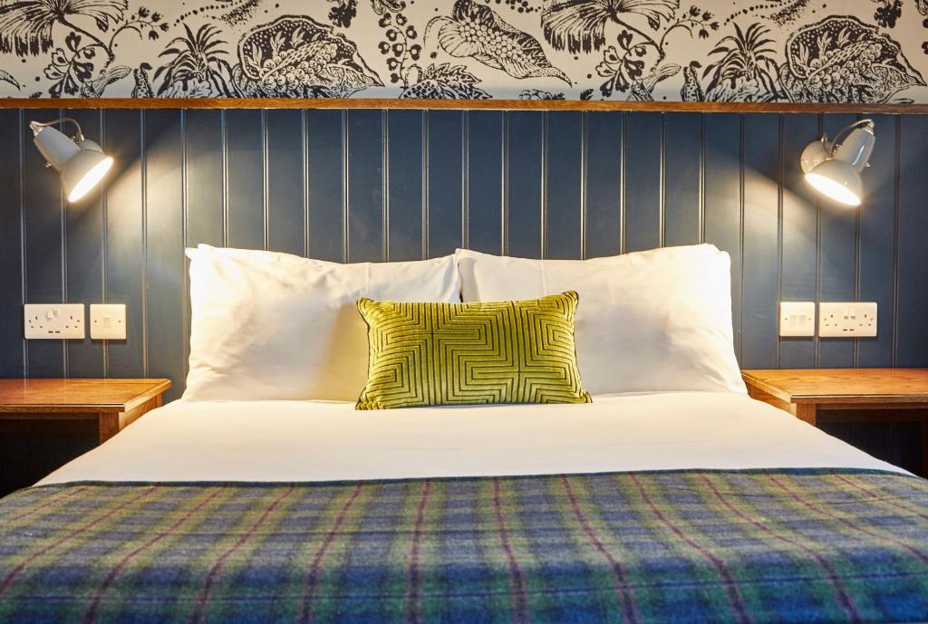 Swan Hotel by Greene King Inns photo