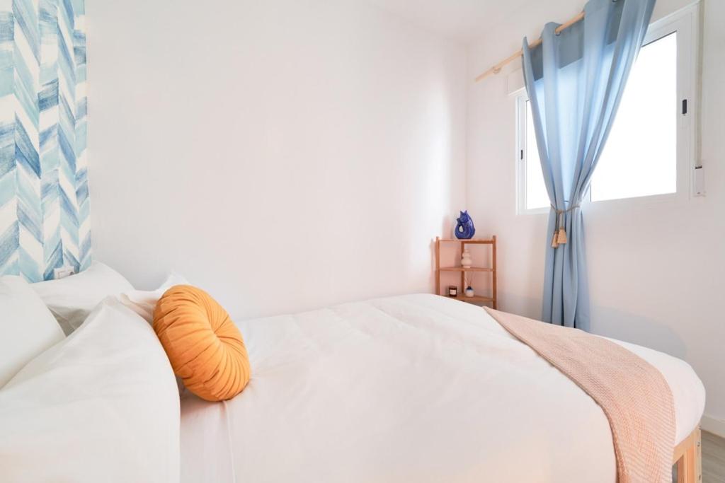 Modern flat with Andalusian patio, 5 min to center - 3