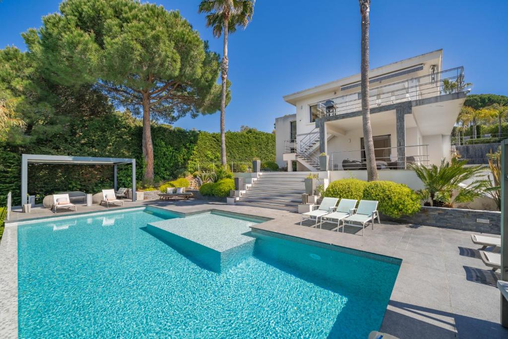 belle villa avec piscine - 2
