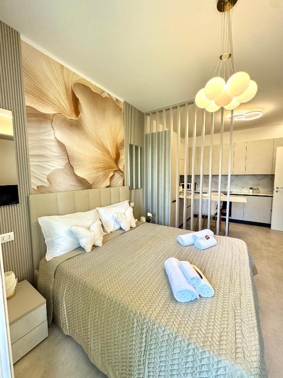 Golden Charme Suite - 3