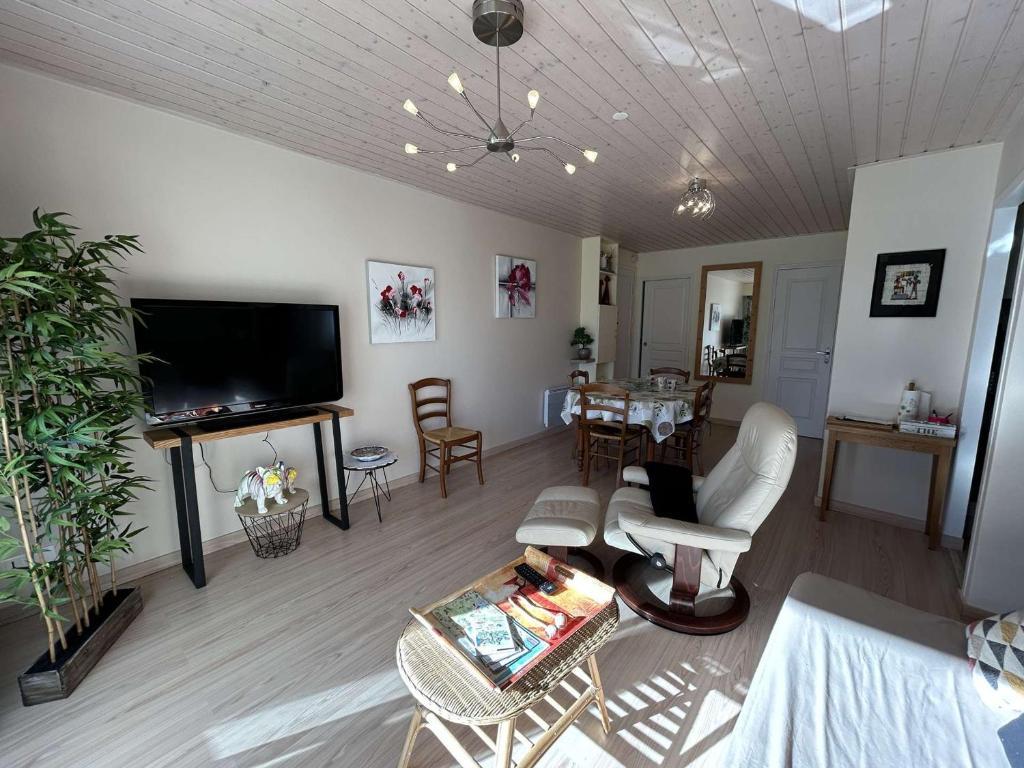 Appartement confortable proche plage avec balcon - Saint-Jean-de-Monts, 2 chambres, parking inclus - FR-1-224C-245 - 4