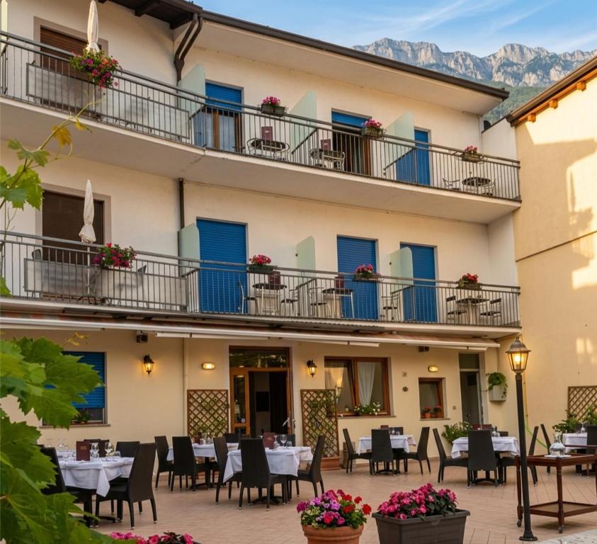 Hotel Luisa - 1