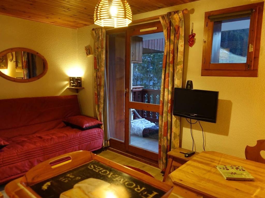 Appartement cosy pour 4-5 personnes, centre village, proche pistes, ascenseur, bien équipé - 1