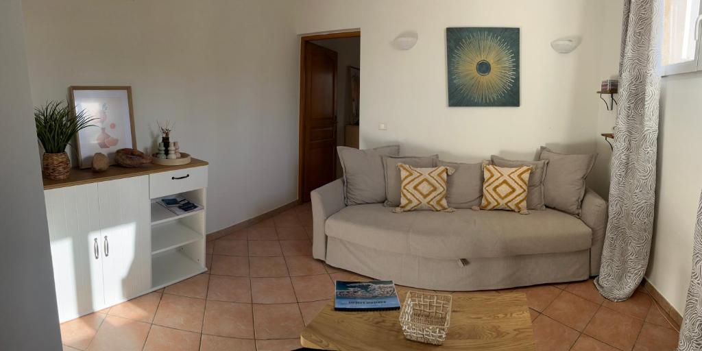 La Pinède appartement T2 accès piscine - 2