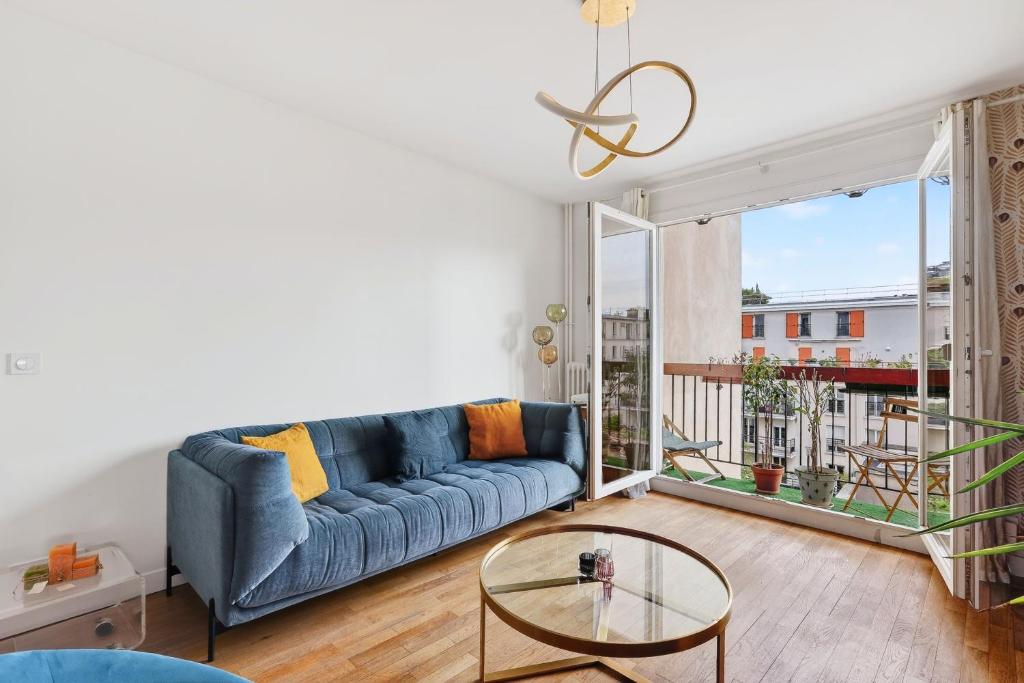 Bright & Quiet 3BR with Balconies in Paris 11th - 1