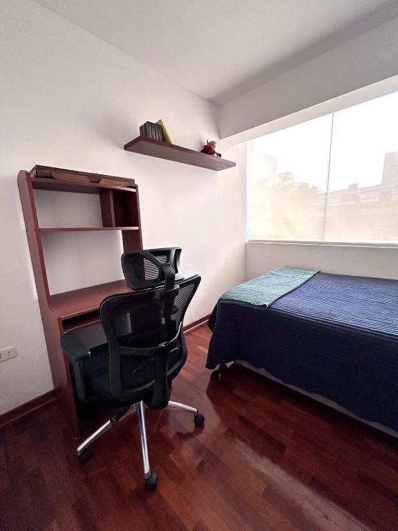 Spacious 3 Bedroom Apartment in Surco - 2