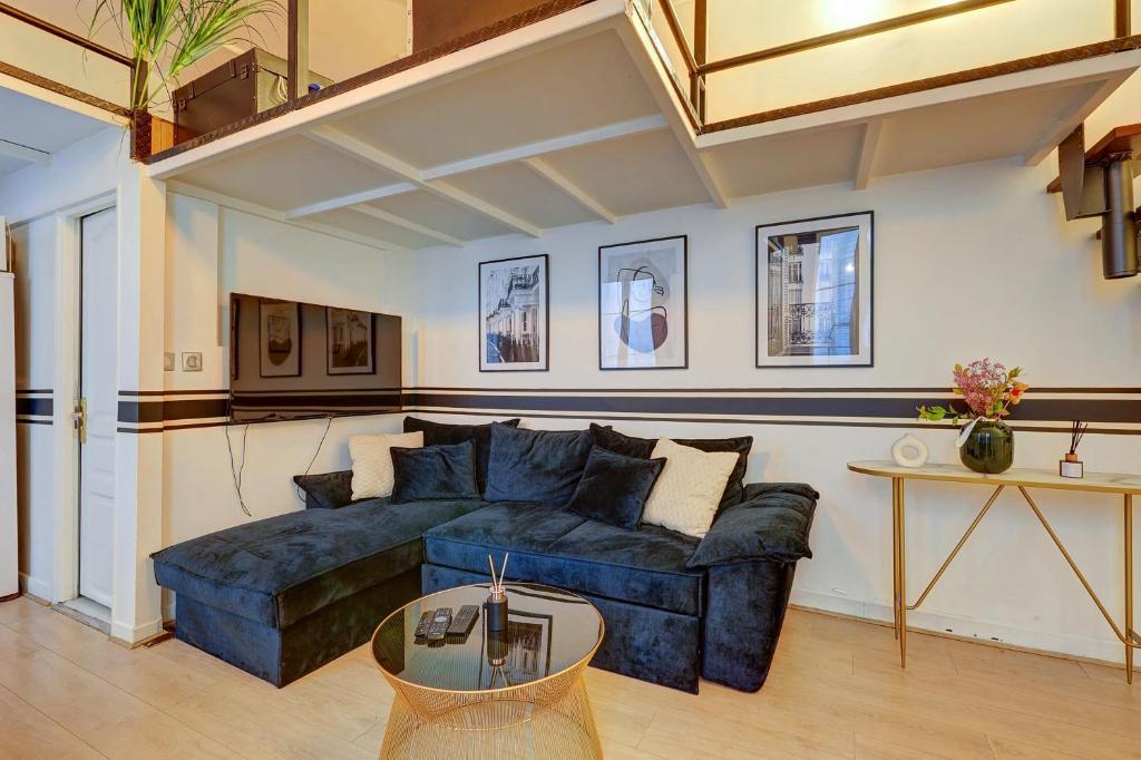 Luminous apartment in Champs-Elysees - 2