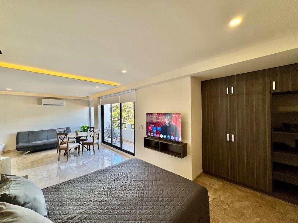 Central Apartment steps from 5th Avenue - 1