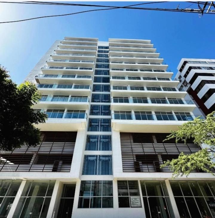 Sky Tower aparta hotel - 1