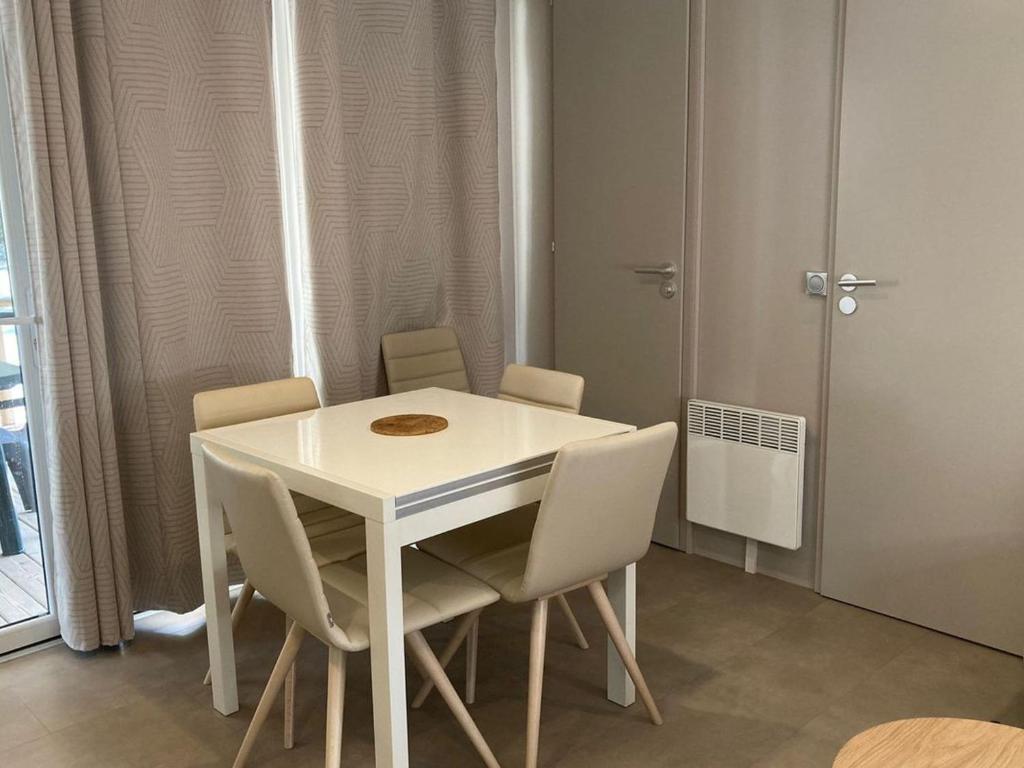 Mobil-home confortable - 6 pers. - API-1-52-2256 - 4