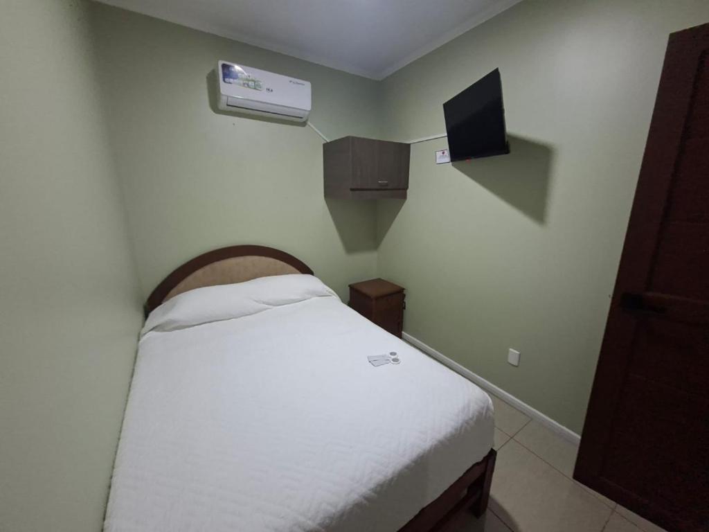 Hostal Ostello Amadeus - 5