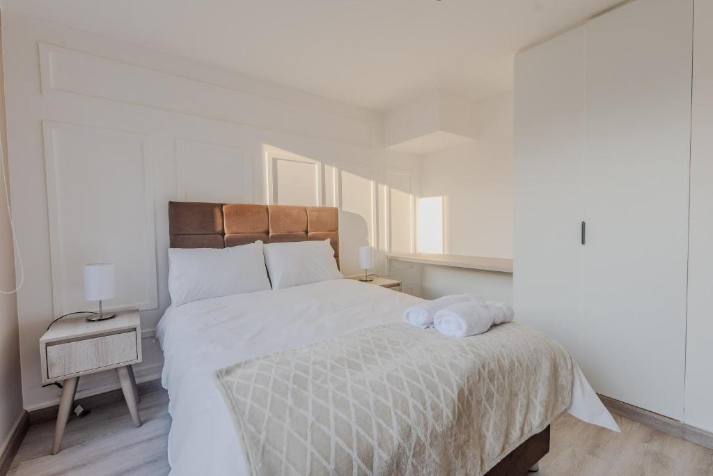 Modern two-bedroom apt with park views San Isidro - 4