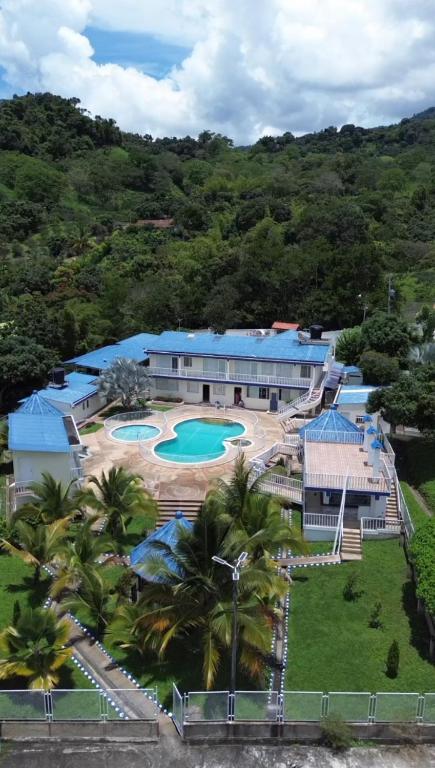 Hotel Cabaleón - 3