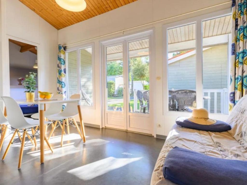 Chalet accueillant animaux - 4 pers. - API-1-52-2489 - 2